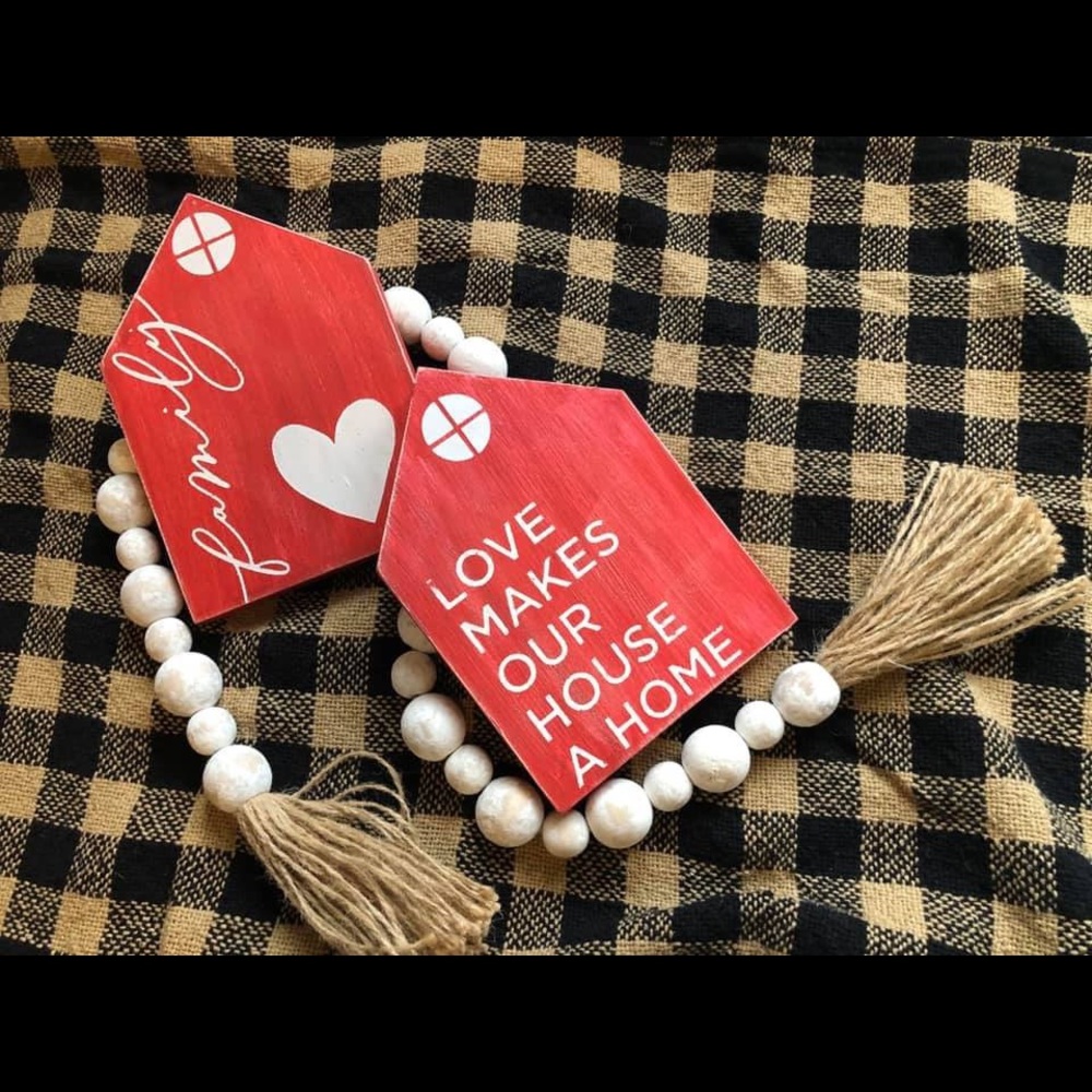 Set of 2 House Cutouts